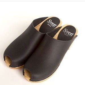 Sven peep-toe clogs mid-heel black sz 39 / 8 / 8.5